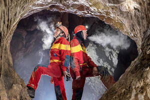 Landscape caving duo